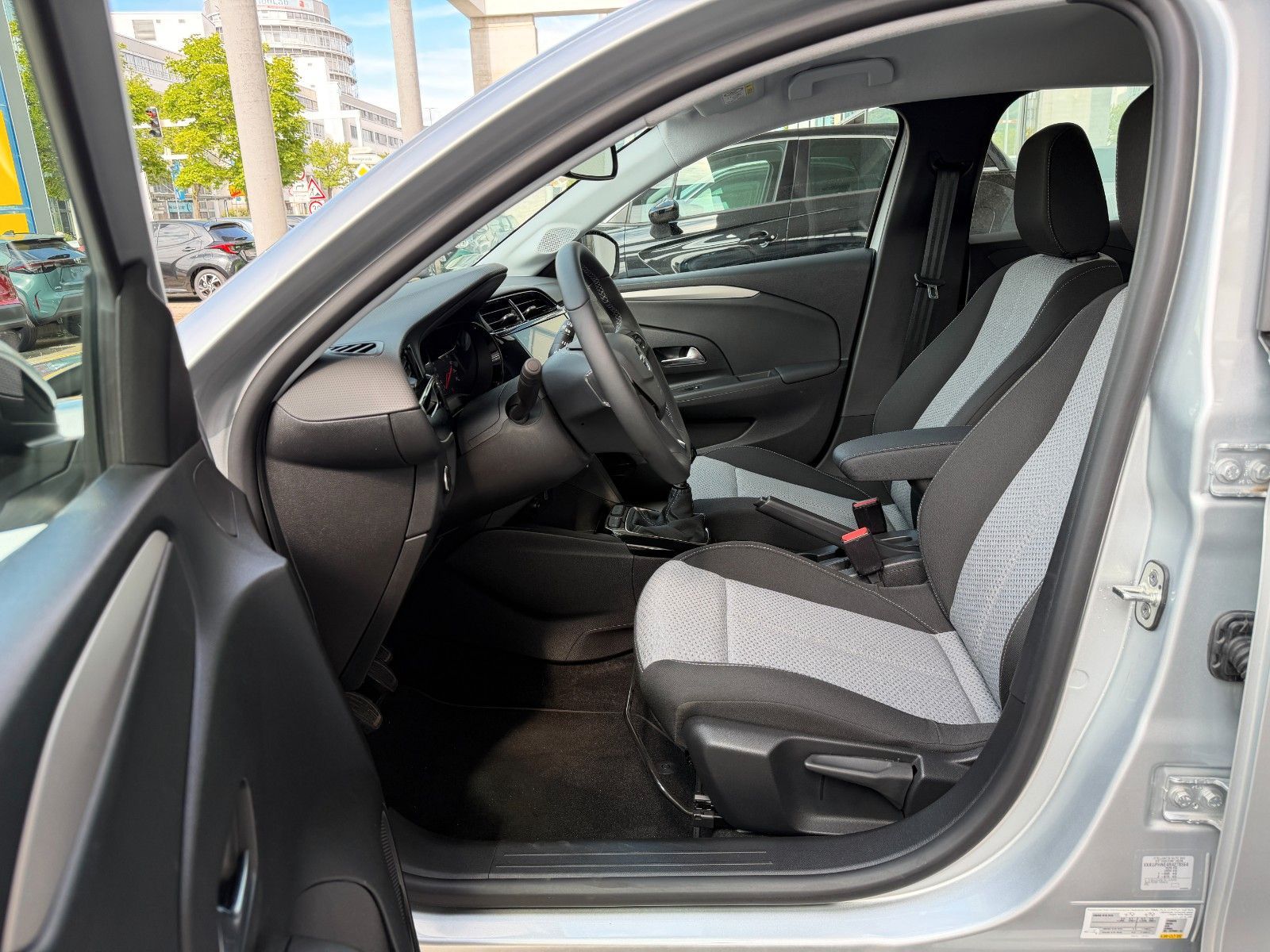 Fahrzeugabbildung Opel Corsa F 1.2 Turbo Edition LED,SHZ,PDC,Facelift