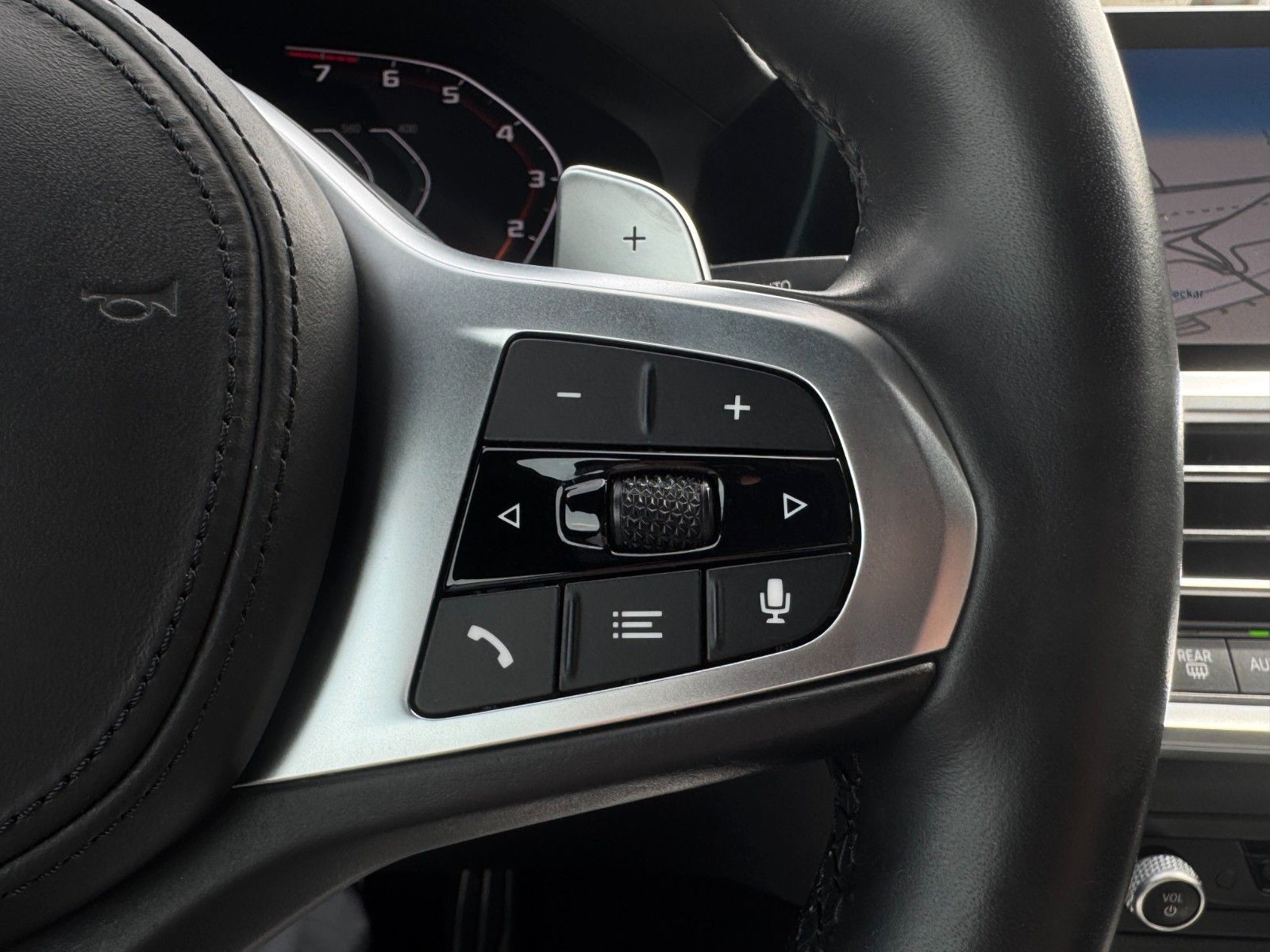 Fahrzeugabbildung BMW M440i xDrive Coupe Edelholz Laser Memory HuD H&K