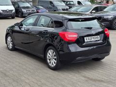 Fahrzeugabbildung A 180 BlueEfficiency Klimaautom Parklenkass. Not