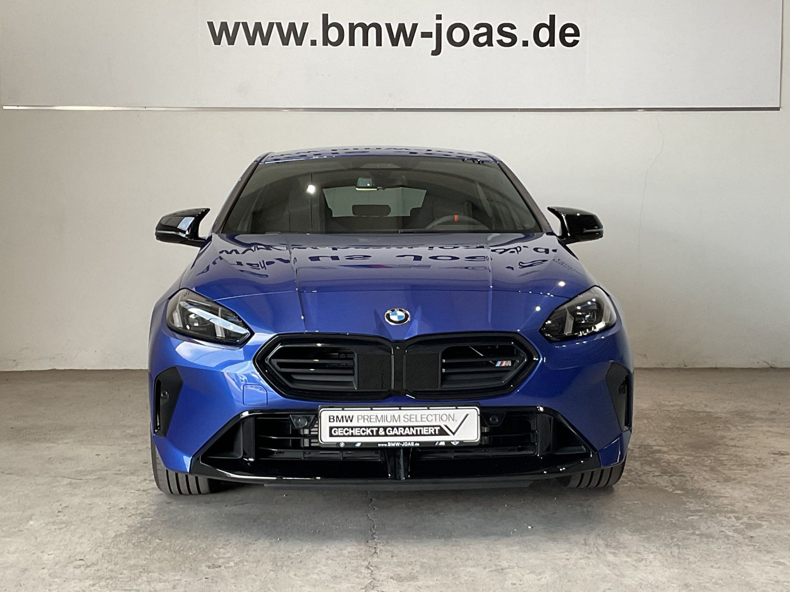 Fahrzeugabbildung BMW M135 xDrive Head-Up M Sportsitze AHK