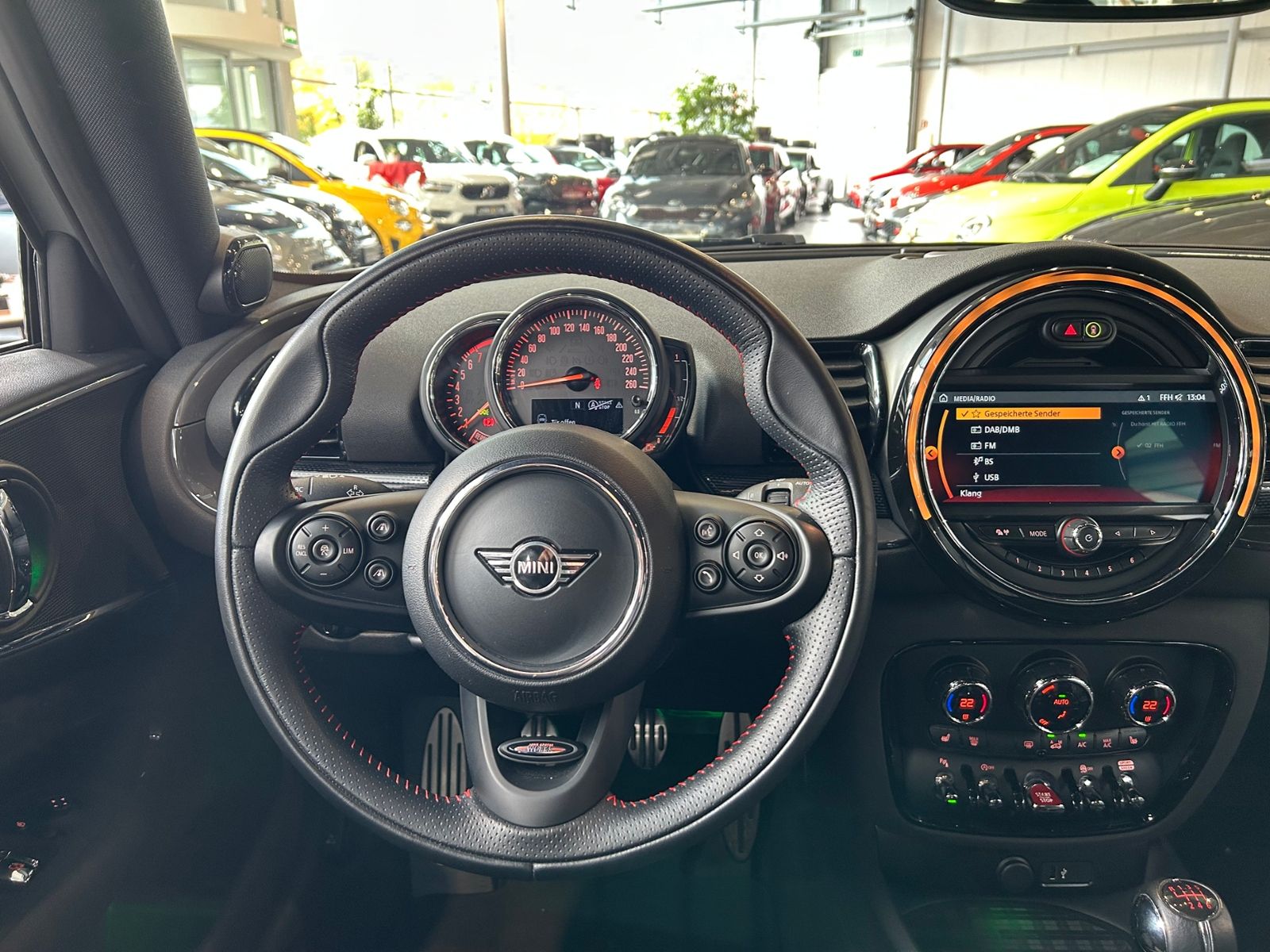Fahrzeugabbildung MINI Clubman Cooper S LED NAVI ALU