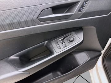 Volkswagen Caddy - 10