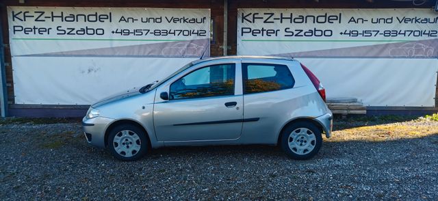 Fiat Punto 1.2 Active, 1 Besitzer, nur 115 Tkm, Klima