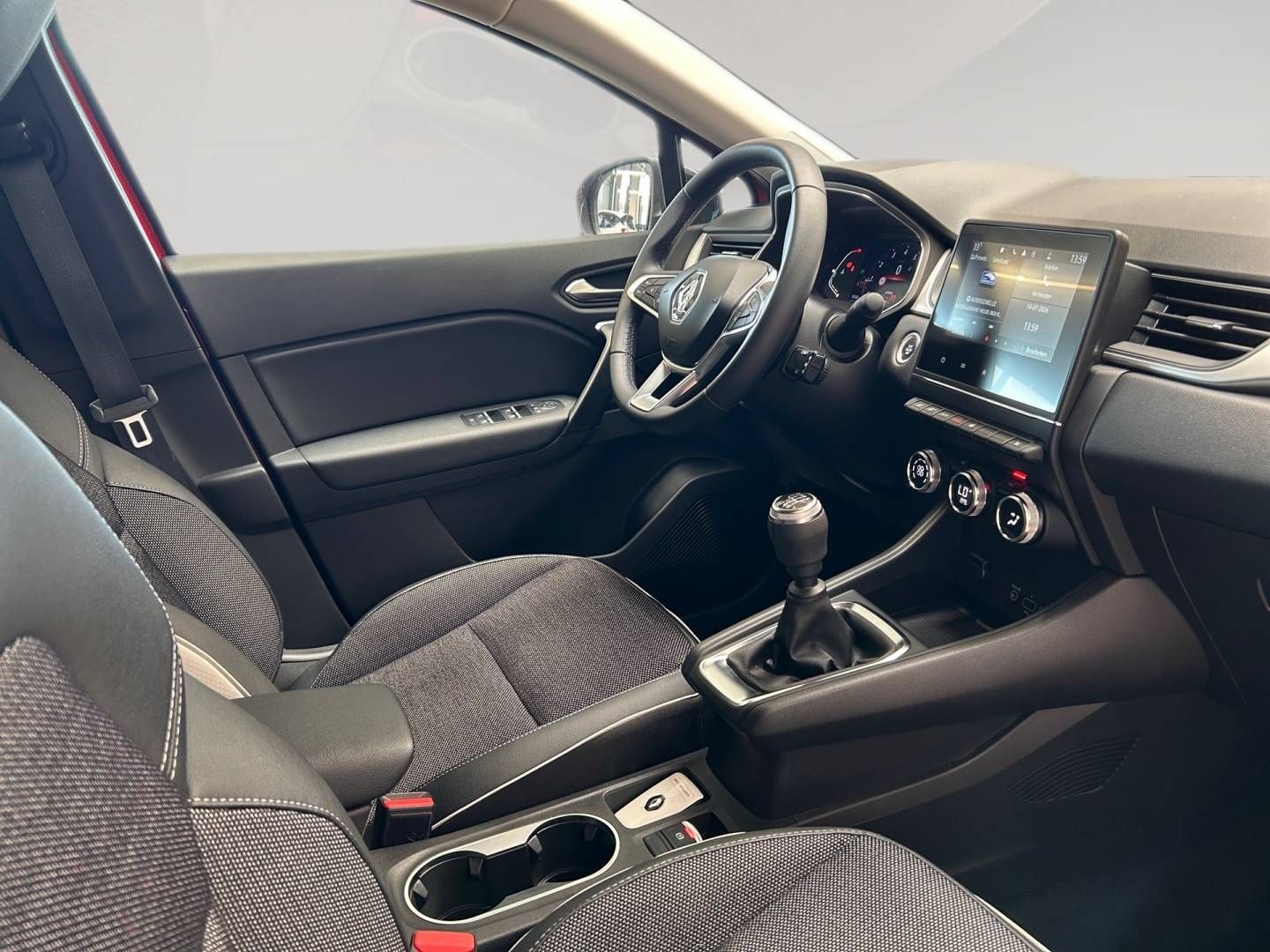 Fahrzeugabbildung Renault Captur TCe 100 LPG Intens