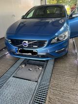 Volvo V 60 R-Design tüv neue bis 2027 - gebrauchte Volvo V60 aus dem Jahr 2014