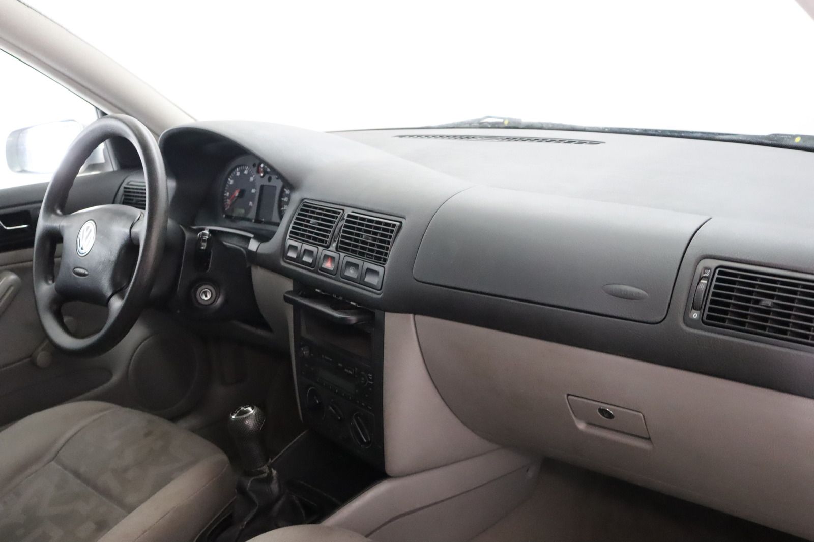 Fahrzeugabbildung Volkswagen Golf 1.6 * Klima *