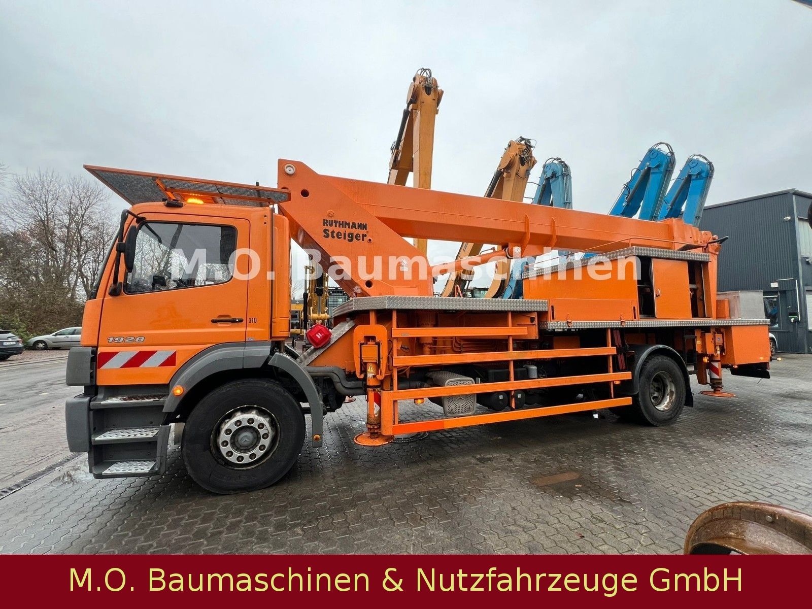 Fahrzeugabbildung Mercedes-Benz Atego 1928 / Ruthmann T 435 / 45 m Arbeitsbühne