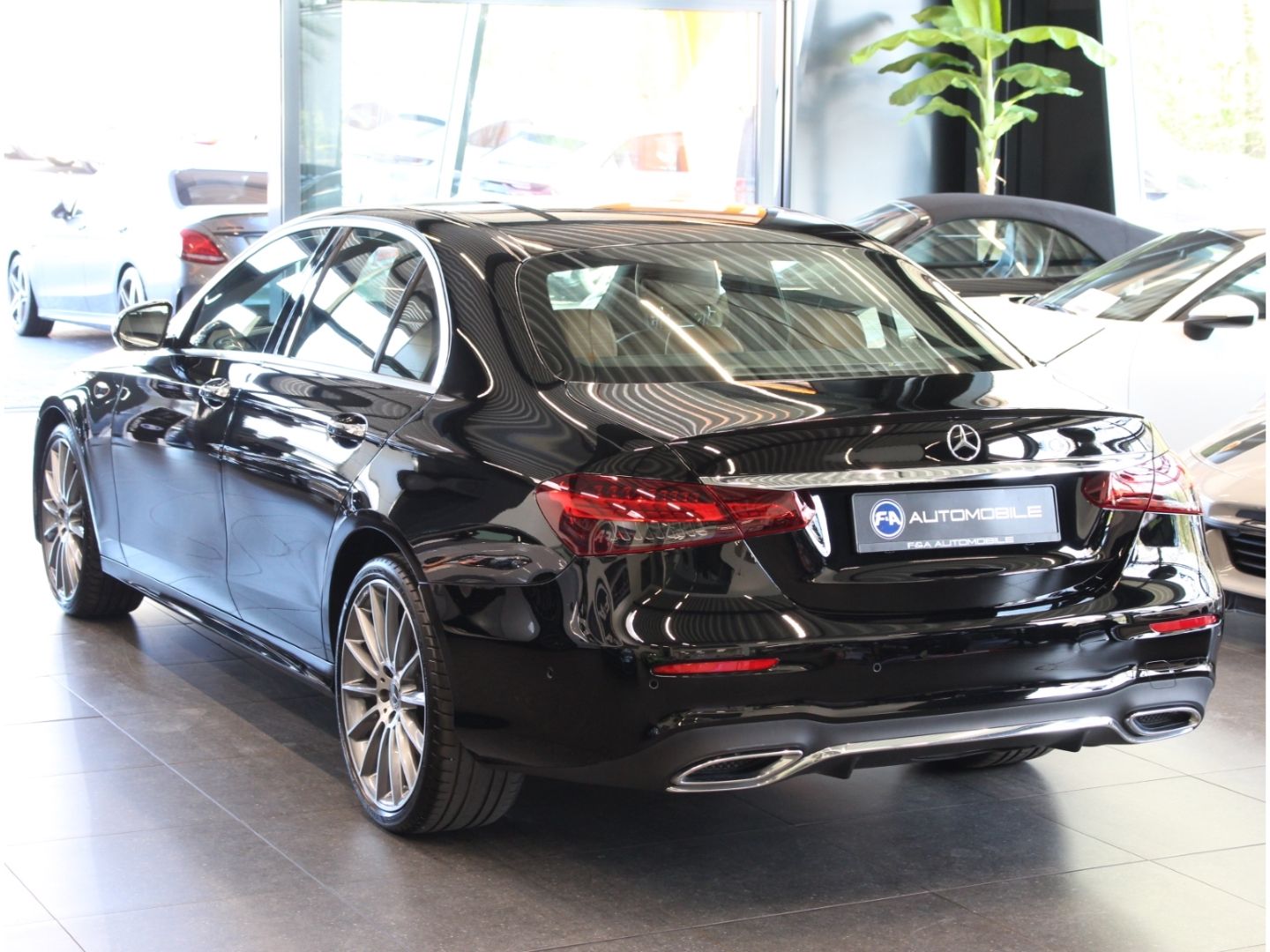 Fahrzeugabbildung Mercedes-Benz E 400 d 4Matic AMG Line 4Matic Facelift 1.Hand