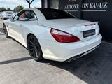 Mercedes-Benz SL 63 AMG/UNFALLFREI/SCHECKHEFT/ - gebrauchte Mercedes-Benz SL 63 AMG aus dem Jahr 2012