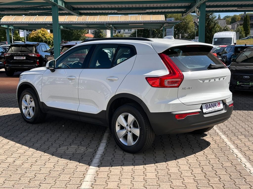 Volvo XC40 D3 2WD *Sitzh.*Navi*LED*Tempomat*LM*