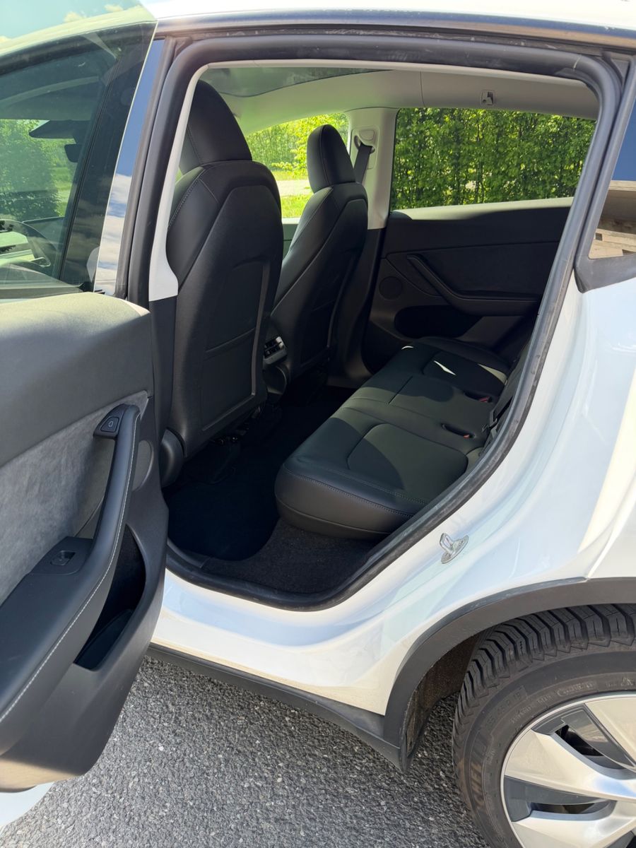 Tesla Model Y Hinterradantrieb RWD RWD foto 5