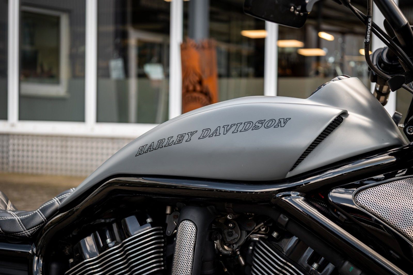 Fahrzeugabbildung Harley-Davidson VRSCDX Night Rod Special - Remus - Mini Ape