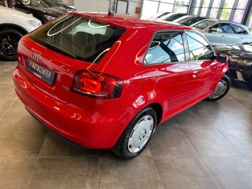 Audi A3 2.0 TDI Attraction*TÜV1226*Klima*Schiebedach