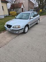 Hyundai Elantra - Hyundai Elantra