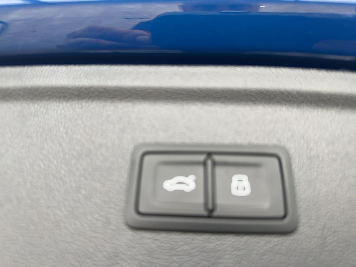 Audi RS 3 Sportback HUD Matrix RFK SONOS Sportabgas foto 13