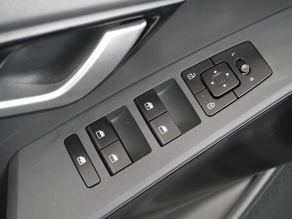 Kia Niro 1.6 GDi PHEV AHK | kamera | Apple Carplay