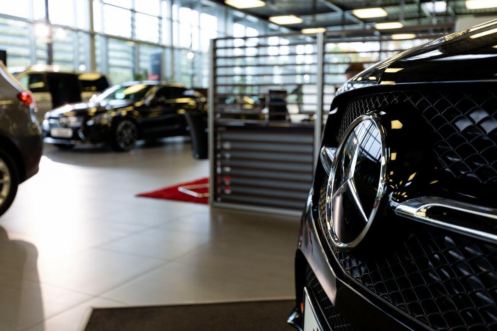 showroom-image-bottom