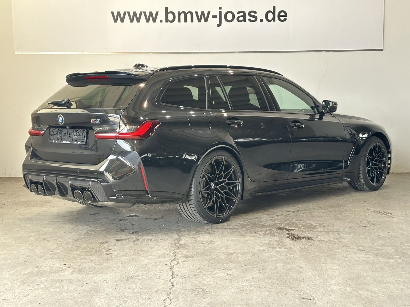 Fahrzeugabbildung BMW M3 Competition Touring, Ultimate Package, aktive