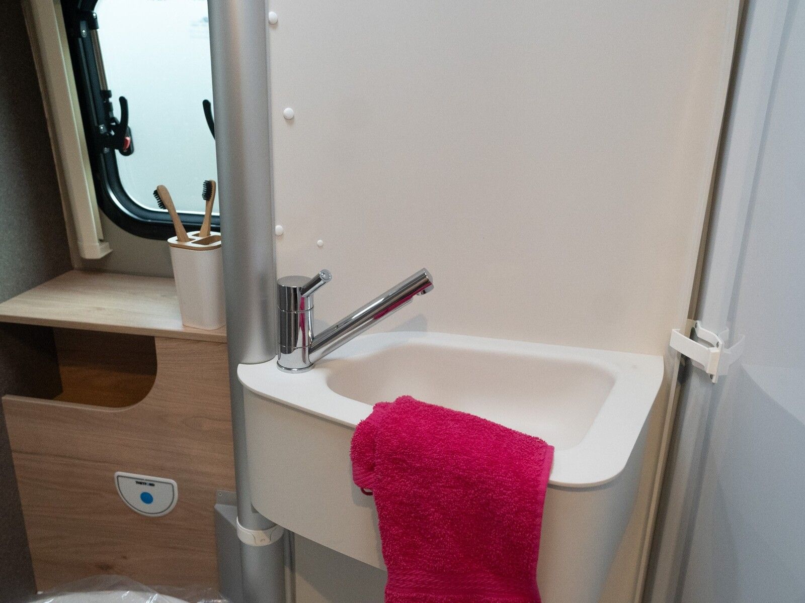 Fahrzeugabbildung Dethleffs Globetrail Active 600 DS Fiat Dieselheiz*Markise