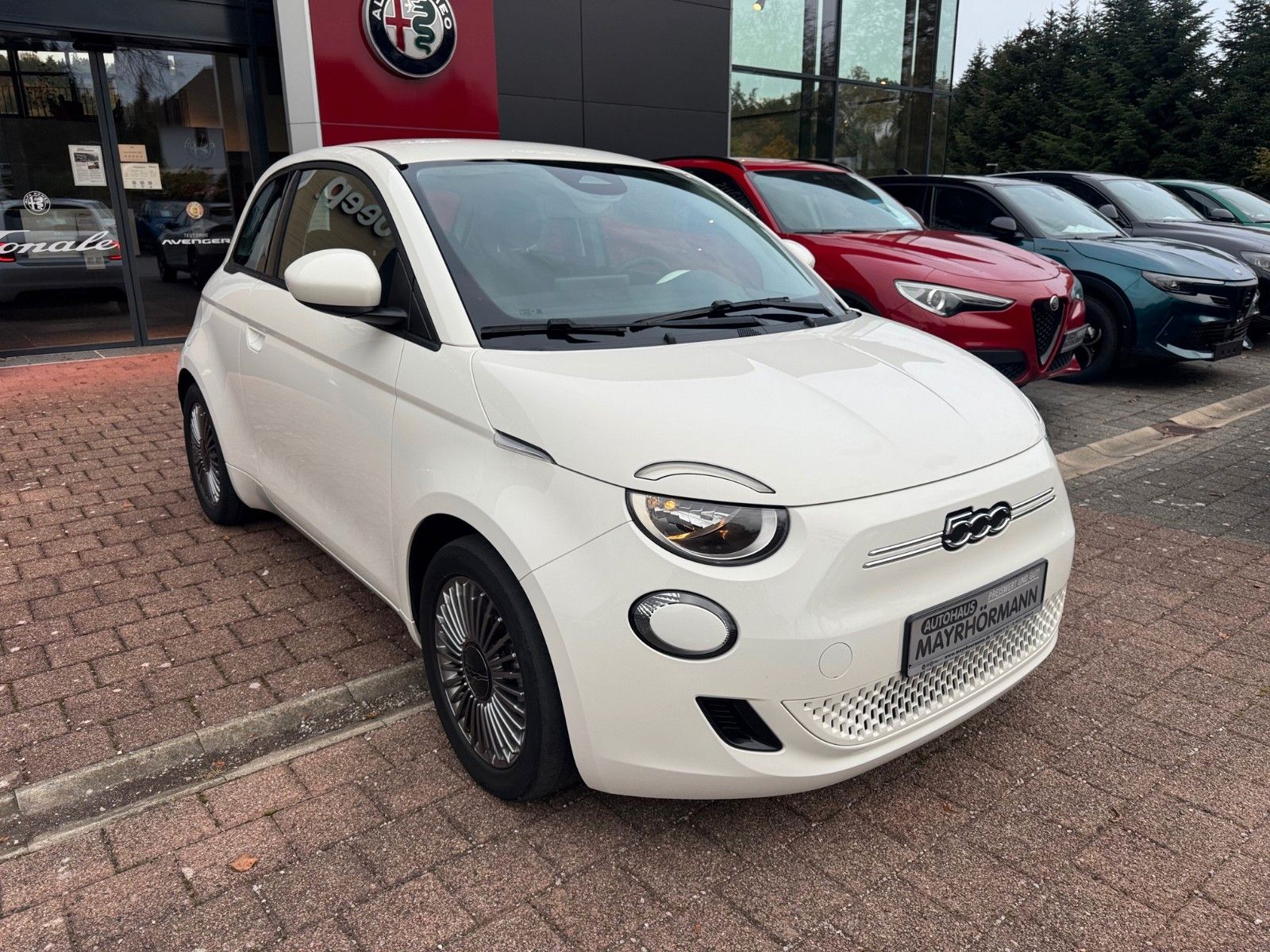 Fahrzeugabbildung Fiat 500e