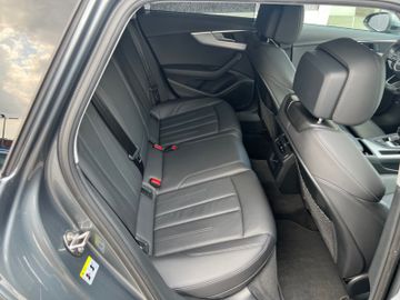 Fahrzeugabbildung Audi A4 Avant45TDI quattro SLine Virtuell Leder Sport