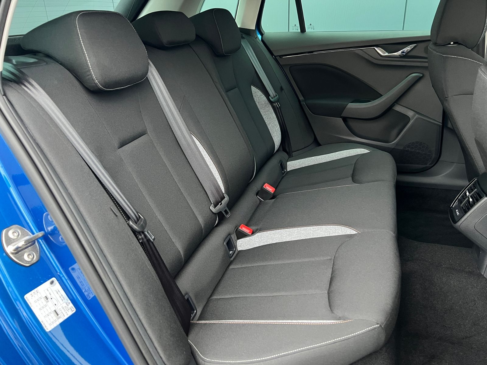 Fahrzeugabbildung SKODA Kamiq Selection 1.0 TSI DSG *LED, Komfort Paket,