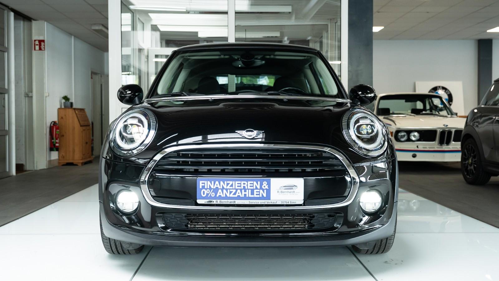 MINI COOPER Automatik Navi LED Sportsitze
