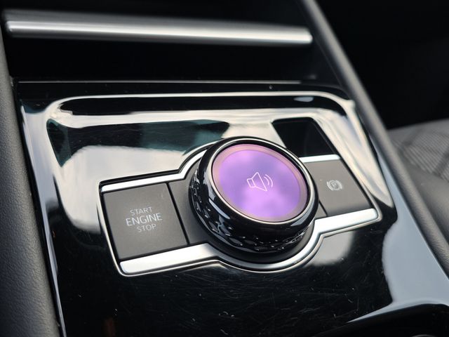 Tayron R-Line 2.0 l TDI SCR 4MOTION DSG HUD 360°