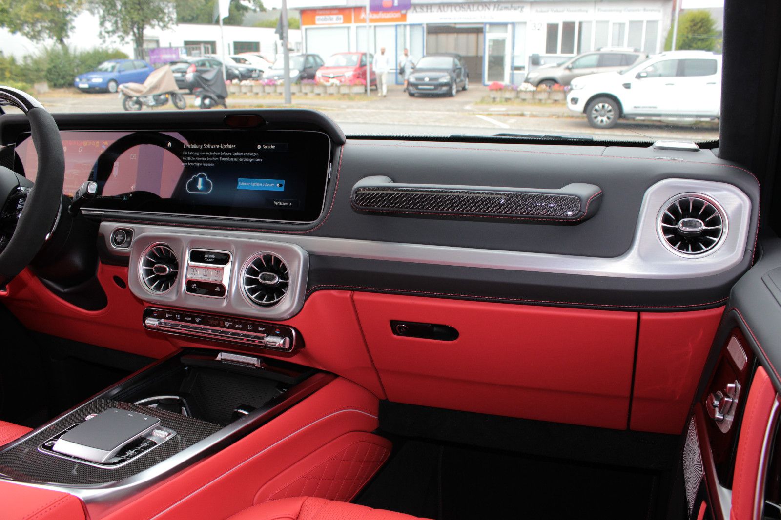 Fahrzeugabbildung Mercedes-Benz G 63 AMG*MY27* *SUPERIOR* *CARBON*