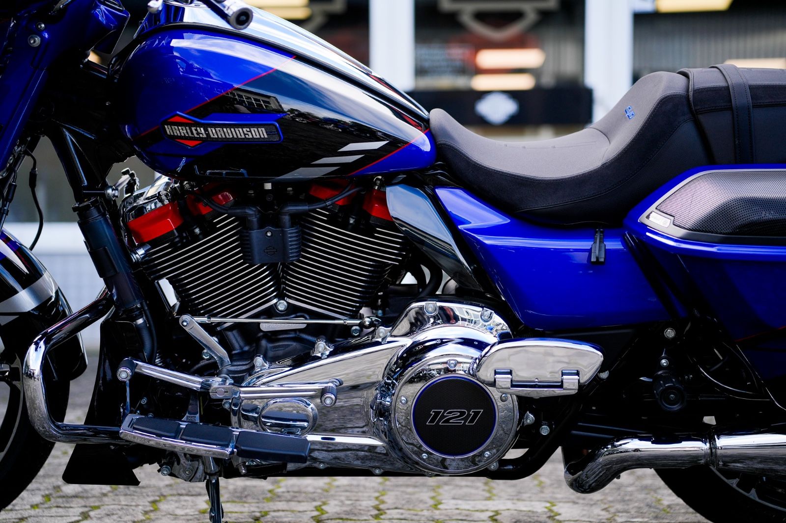 Fahrzeugabbildung Harley-Davidson CVO Street Glide  FLHXSE 121 CUI MY25