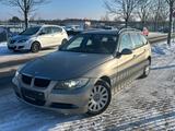 BMW 320d touring 2.0D/177ps/NAVI/PANORAMA/XENON - BMW 320: 320d 177