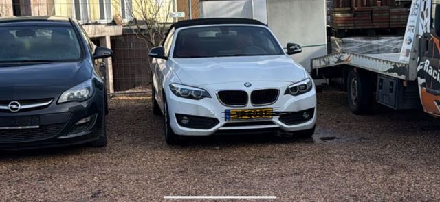 BMW 220 i Advantage Cabrio