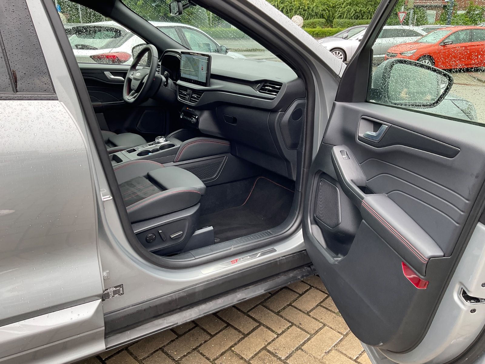 Fahrzeugabbildung Ford Kuga 1.5 EcoBoost ST-Line X,Navi,Kamera,Headup
