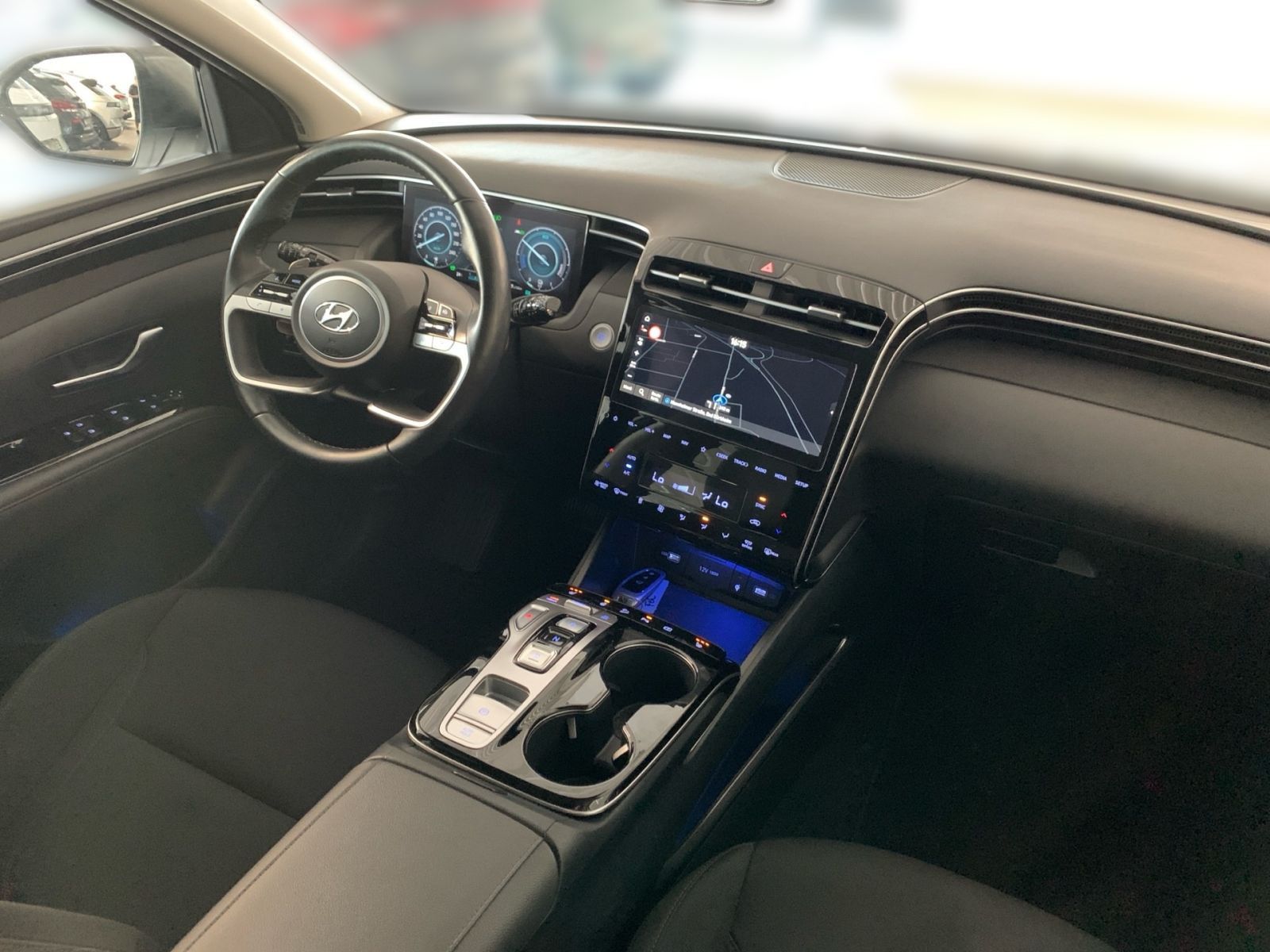 Fahrzeugabbildung Hyundai TUCSON 1.6 T-GDI Trend Plug-In Hybrid 4WD LED