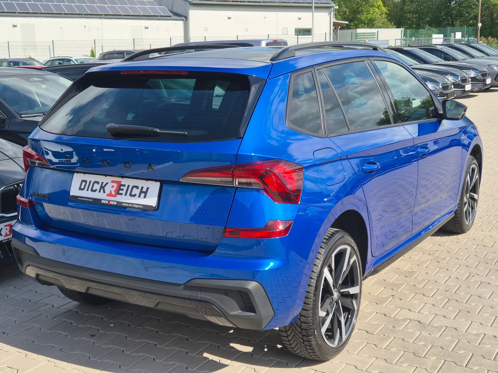 Fahrzeugabbildung SKODA Kamiq 1.5 TSI DSG Monte Carlo PANO*MATRIX*5J.GAR