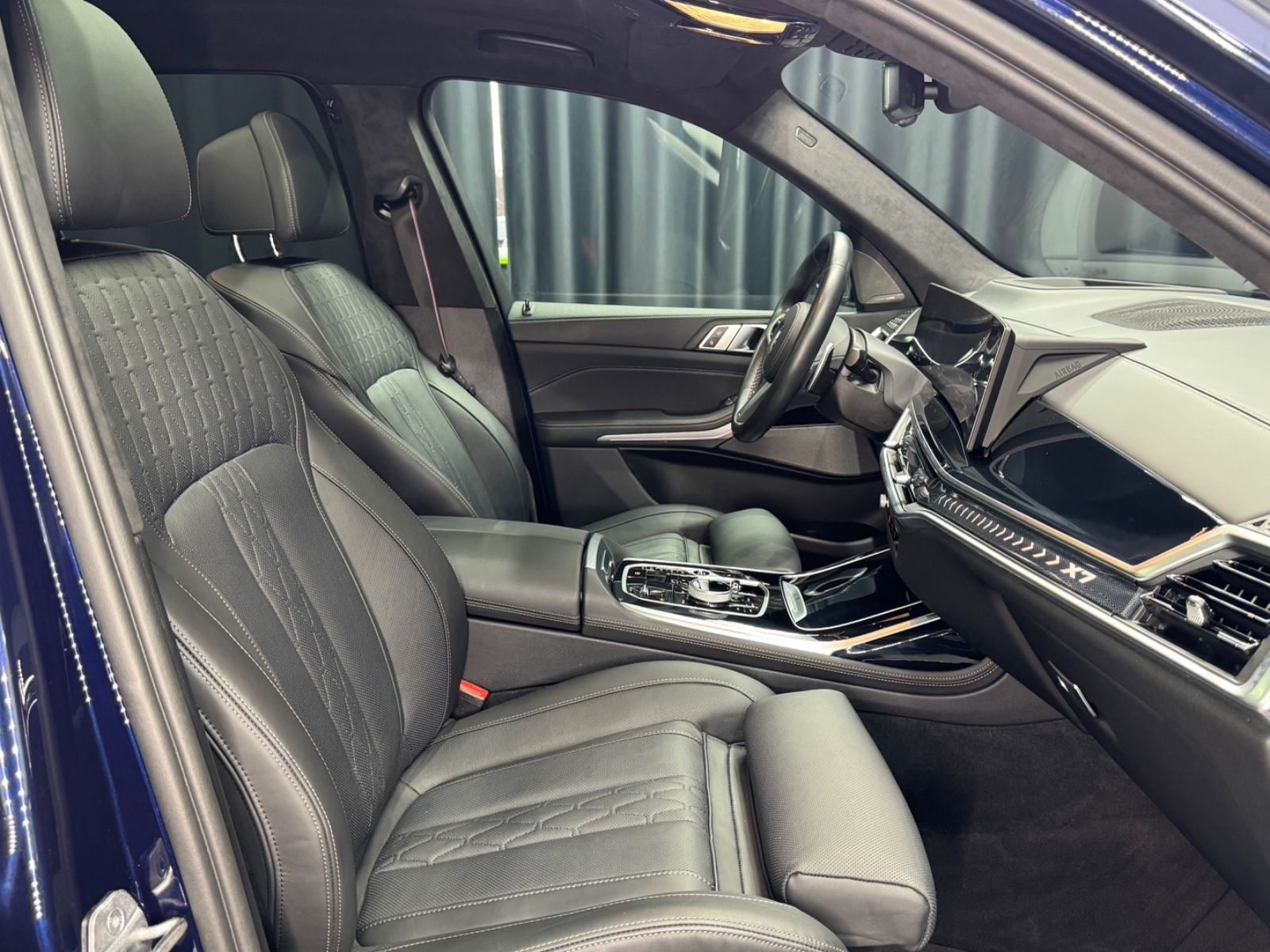 Fahrzeugabbildung BMW X7 xDrive 40 d M SPORT PRO|SKY-LOUNGE|MASSAGE|