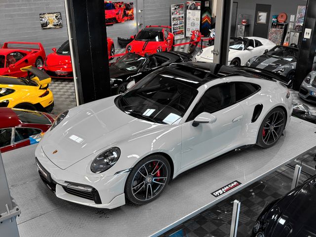 PORSCHE 992 Turbo Coupé