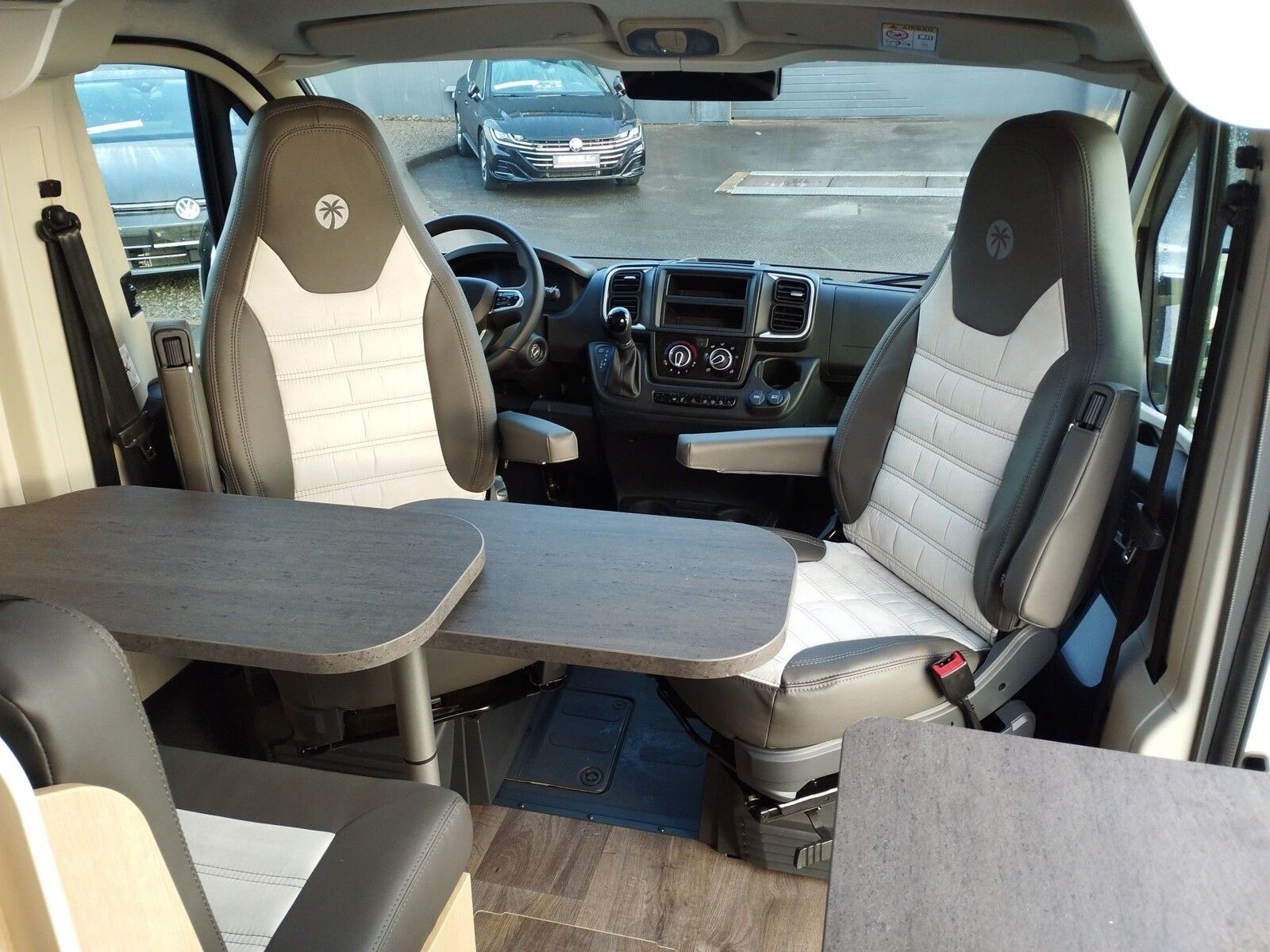 Fahrzeugabbildung Sunlight Adventure Cliff 602 Automatik, Dörr Edition, LTE