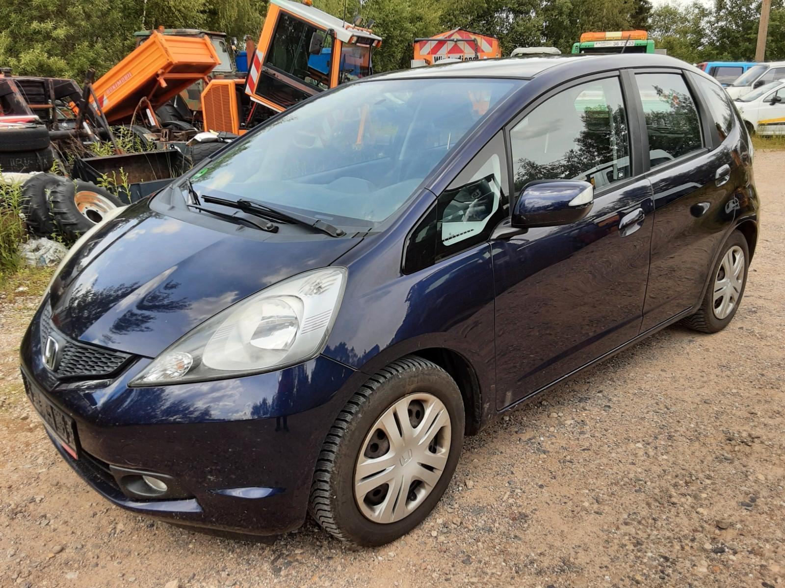 Honda Jazz 1.4 i-VTec Comfort=Klimaautom.=ALU=Tüv 3-27