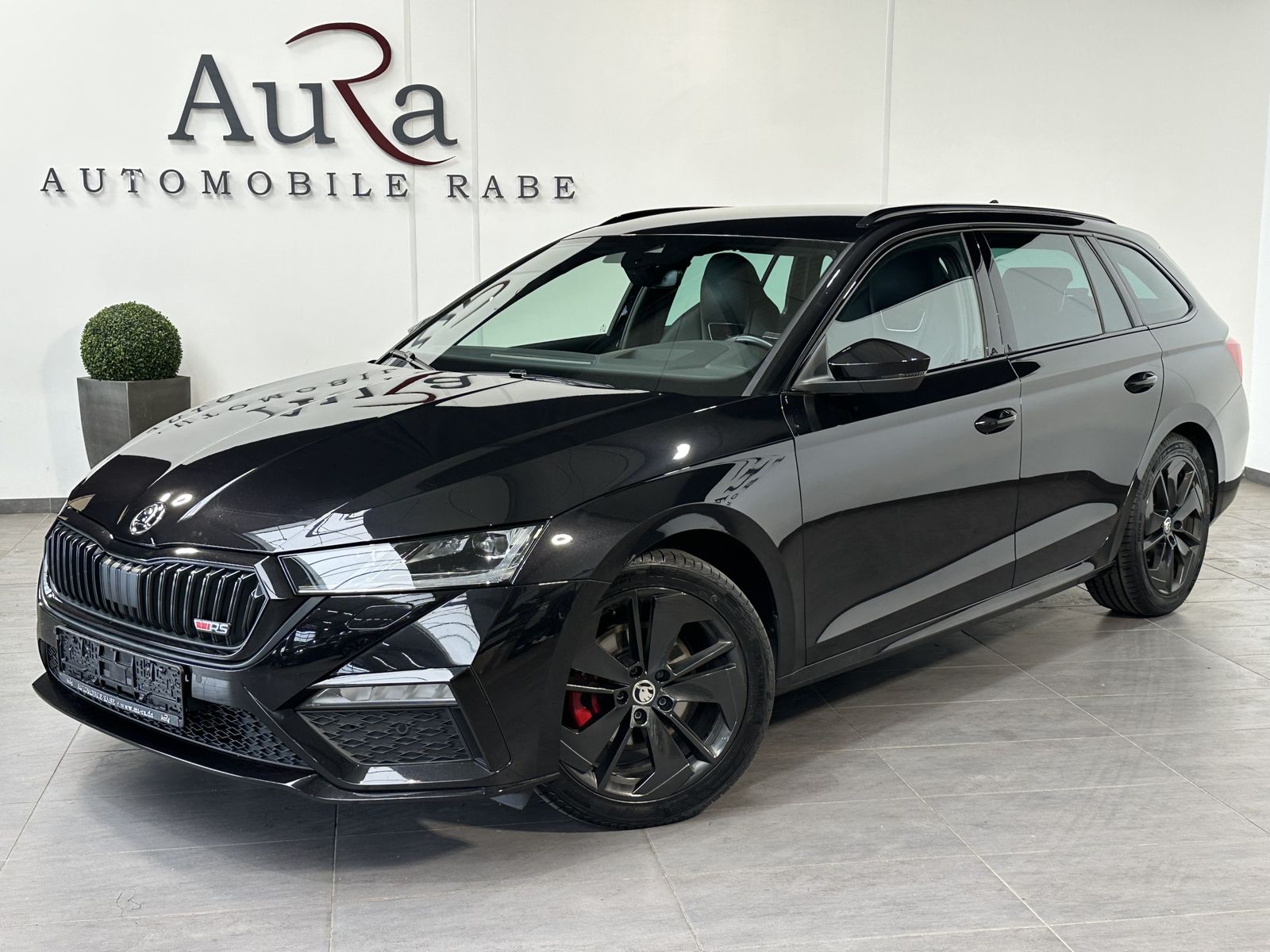 Fahrzeugabbildung SKODA Octavia Combi 2.0 TDI DSG 4x4 RS NAV+LED+ACC+AHK