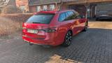 Skoda Superb 2.0 TSI DSG 4x4 SPORTLINE COMBI SPORTLINE - Skoda Superb mit Benzin-Antrieb: Rot