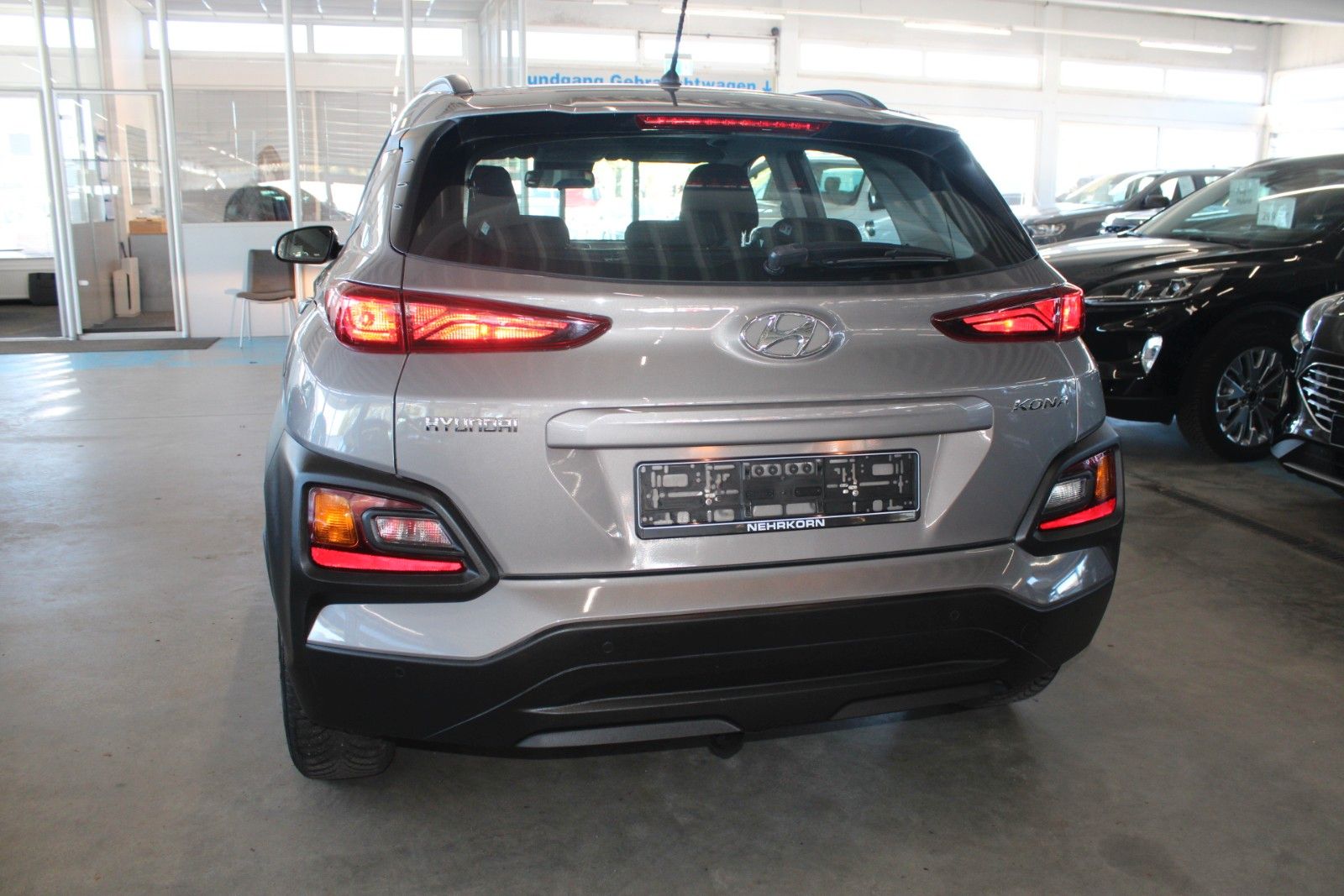 Fahrzeugabbildung Hyundai KONA 1.0 T-GDI KLIMA AHK Allwetter PDC Tempomat