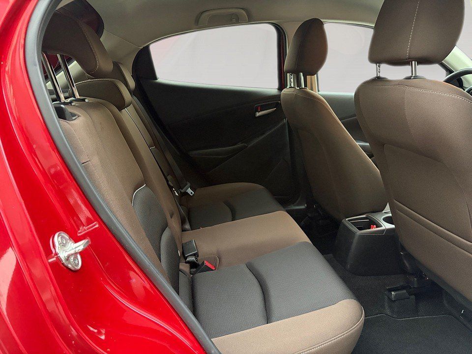 Fahrzeugabbildung Mazda 2 1.5i 90PS EXCLUSIVE TOU-P1 NAVI