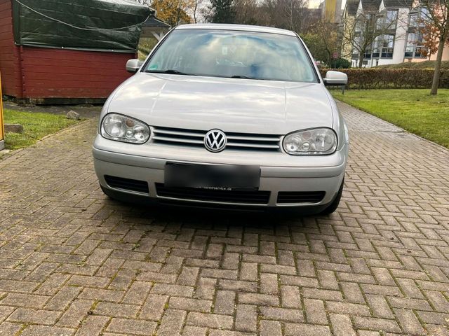 Volkswagen VW Golf IV 1,4 Benzin TÜV neu