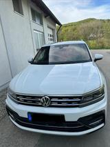 Volkswagen Tiguan 2.0 TSI 4M DSG ACC Nav AHK Leder Pano LED - VW Tiguan von privat