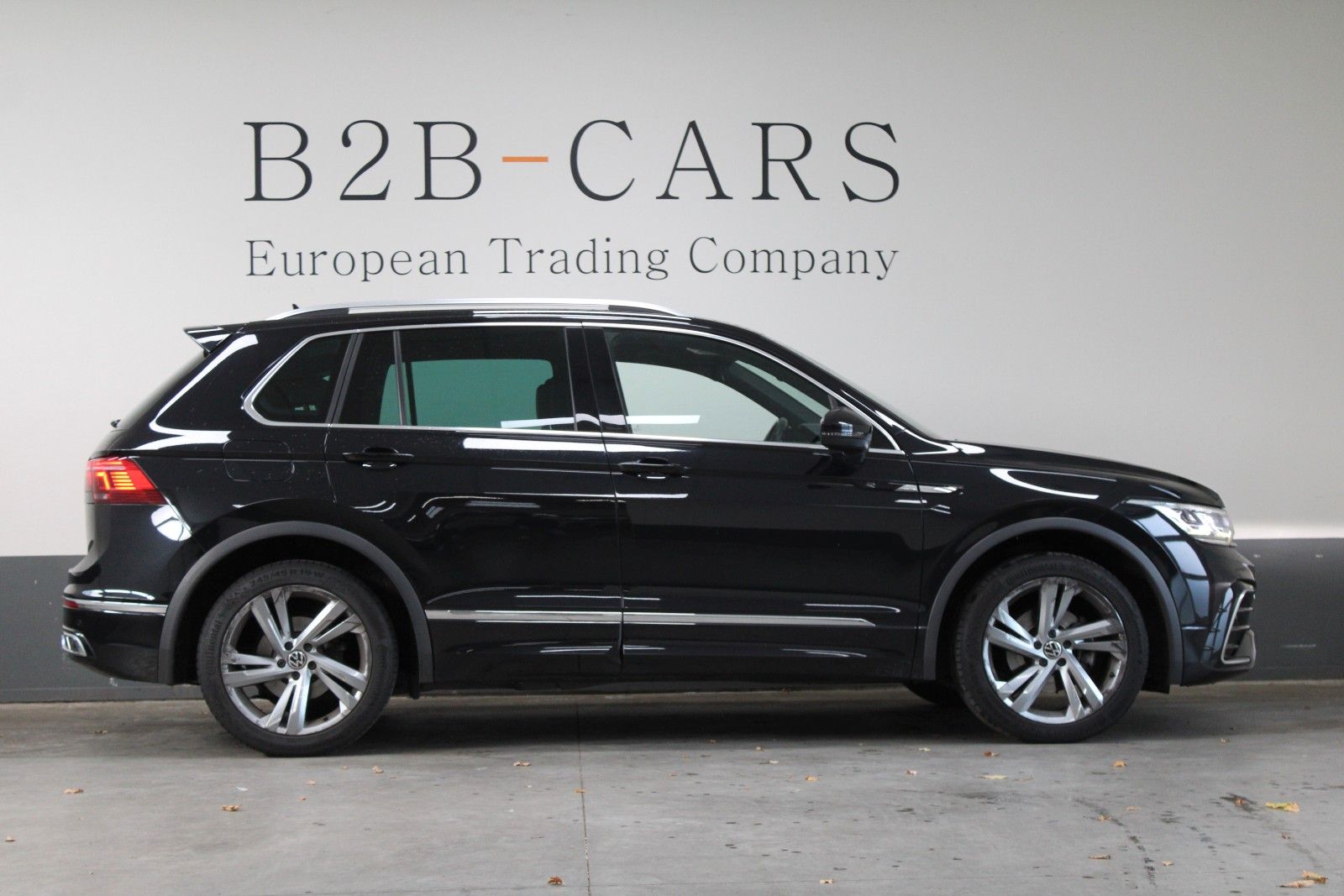 Volkswagen Tiguan 1.5 TSI DSG 2xR-Line | IQ Light | AHK imagem 3