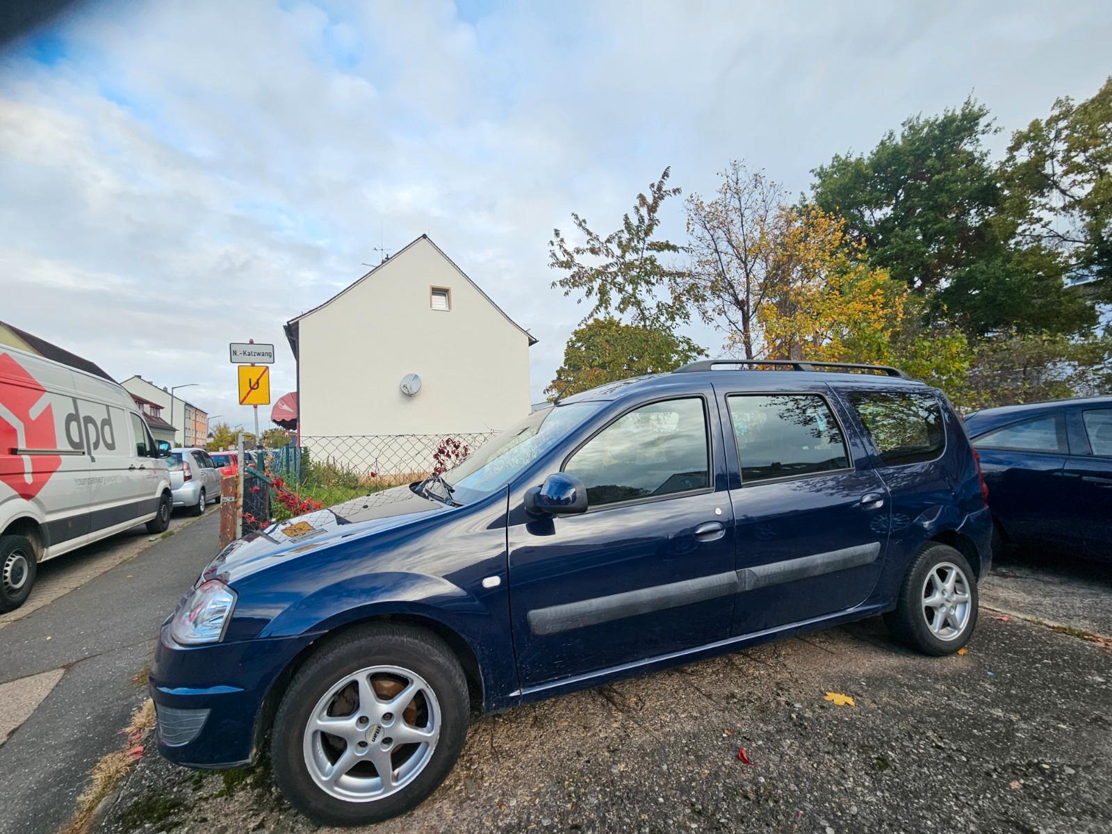 Dacia Logan 2011 — photo 10