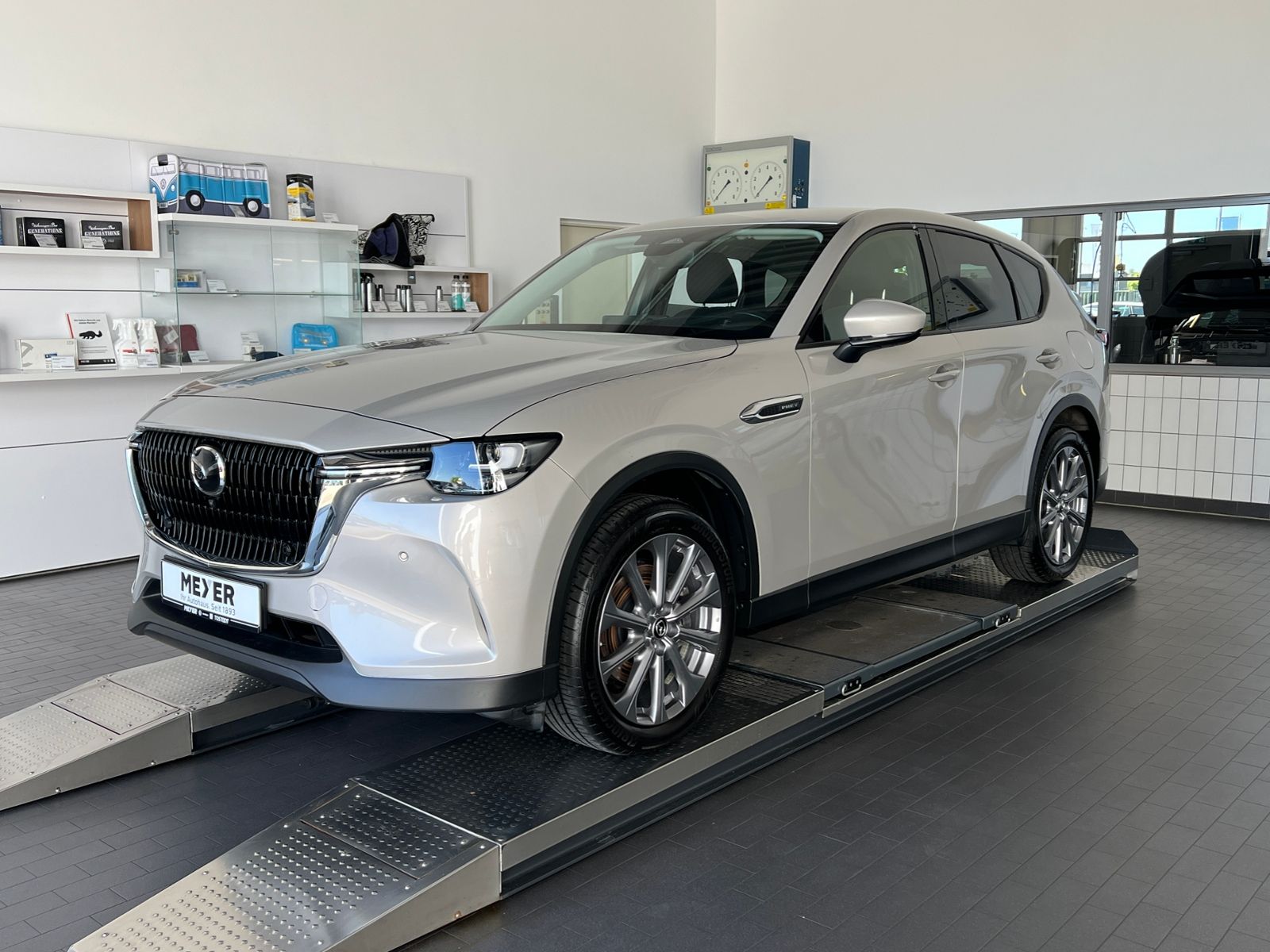 Fahrzeugabbildung Mazda CX-60 Exlusive-Line 2.5 e-SKYACTIV-G Hybrid AWD
