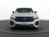 Volkswagen Touareg 3.0 TDI 4M R-Line AHK Pano Matrix LM 21" - mit Diesel-Antrieb: Automatik