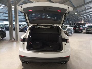 Porsche Cayenne - 6